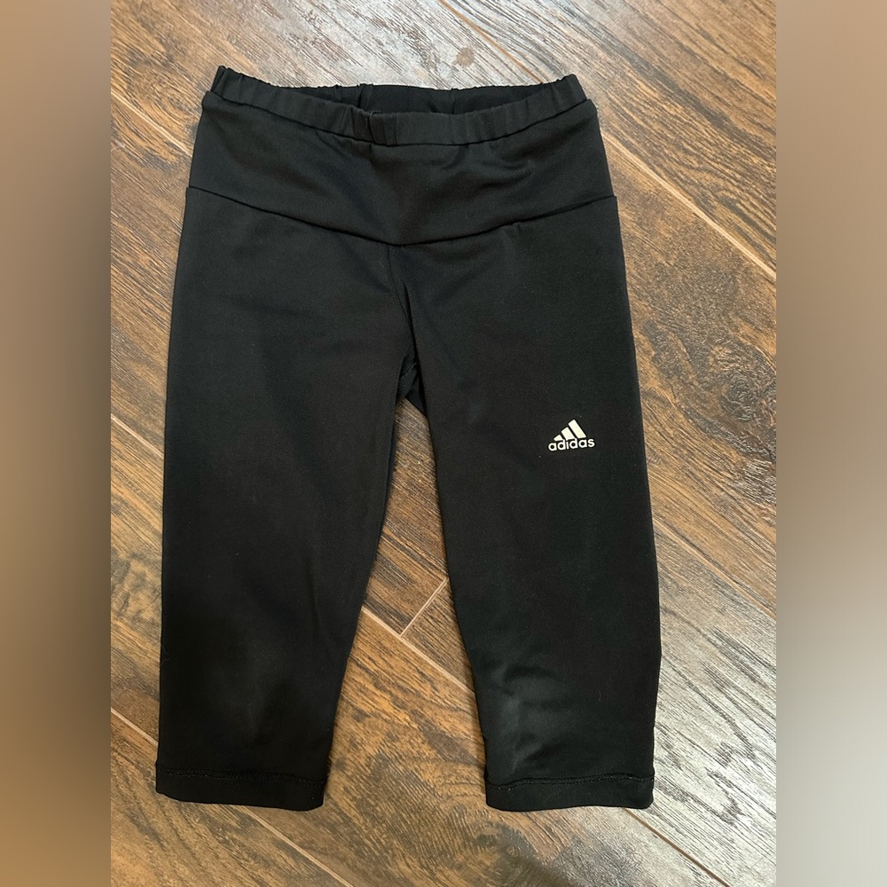 Girls adidas crop leggings like new black size 5-6